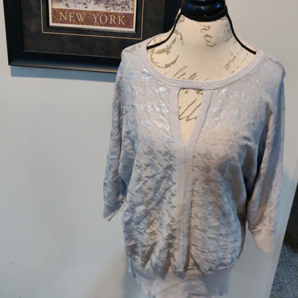 Light weight New York & Company sweater